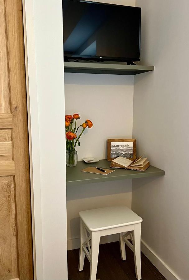 Les Petits Volets 2 Bed & Breakfast Antibes Luaran gambar