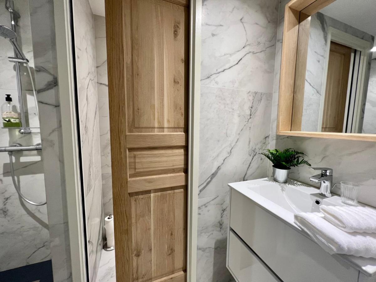 Les Petits Volets 2 Bed & Breakfast Antibes Luaran gambar